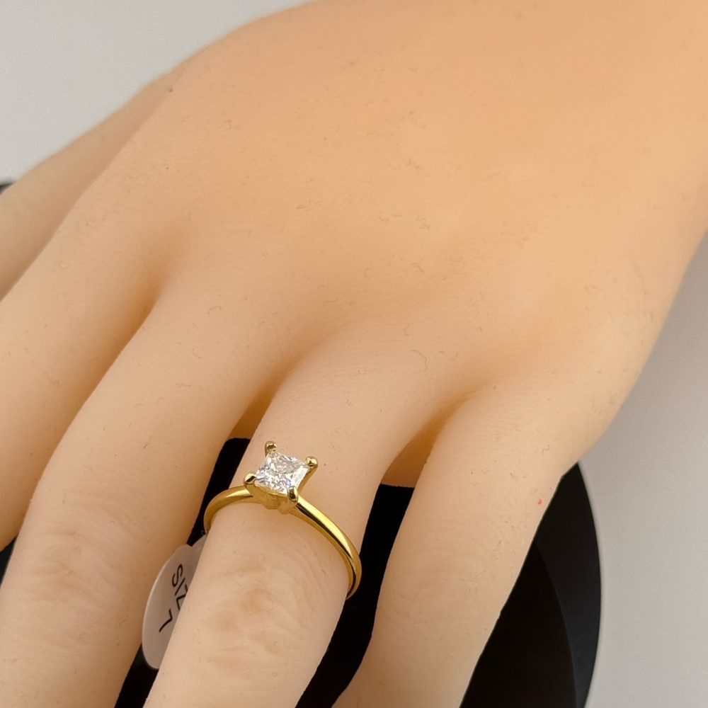 14 Solid Real Gold Solitaire Bridal Diamond Ring Matching Studs & Pendant Set - Picture 9 of 11